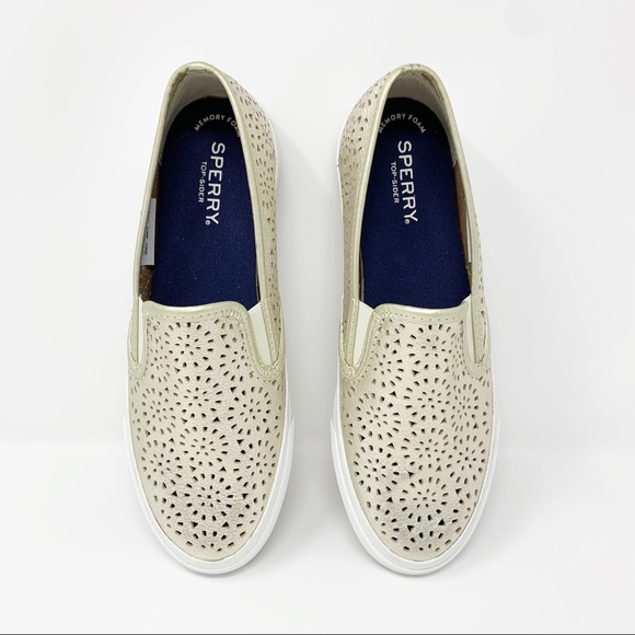 sperry seaside perforated sneaker platinum